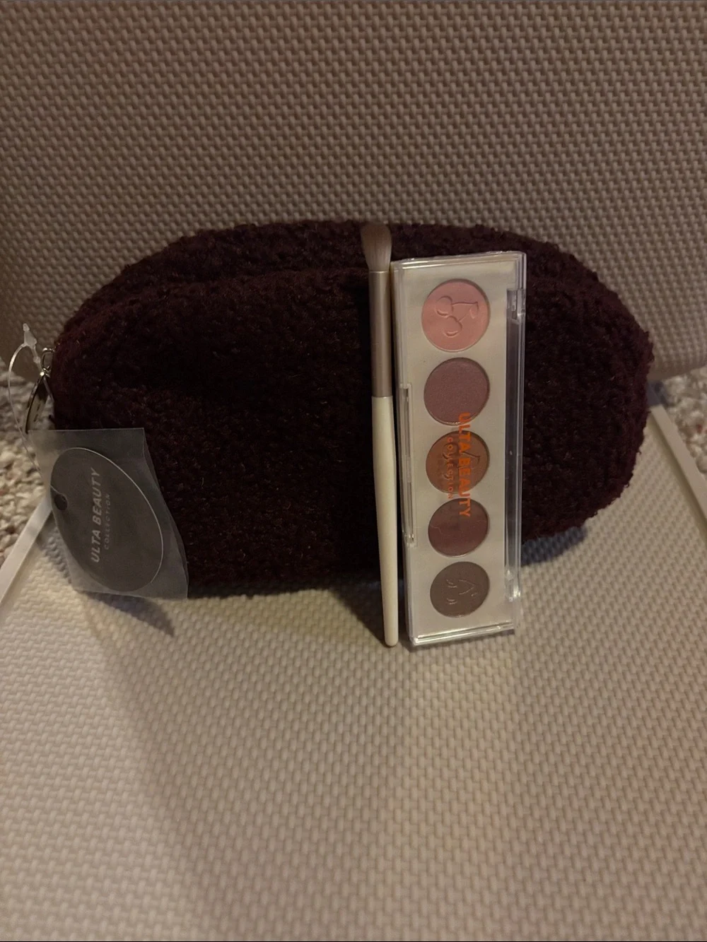 Ulta Beauty Pink and Peach Eyeshadow Palette with bag